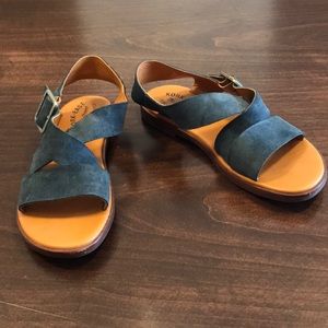 Kork-Ease Nara Flat Comfort Sandle LIKE NEW